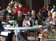 Jenderal Andika Jamu KSAD AS dengan Makanan Tradisional Indonesia
