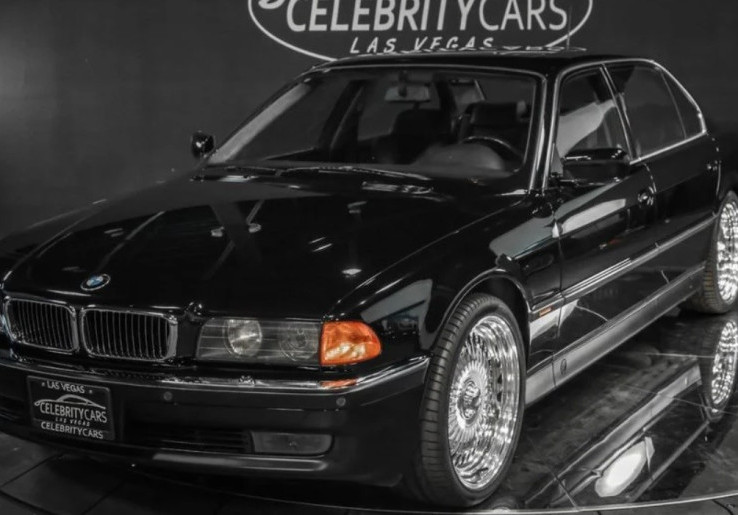 Mobil Saksi Bisu Kematian Tupac Shakur Dijual