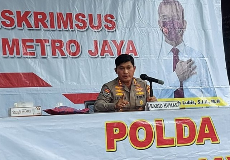 Kapolda Metro Cuek saat Biodata Dirinya di Wikipedia Diedit Negatif