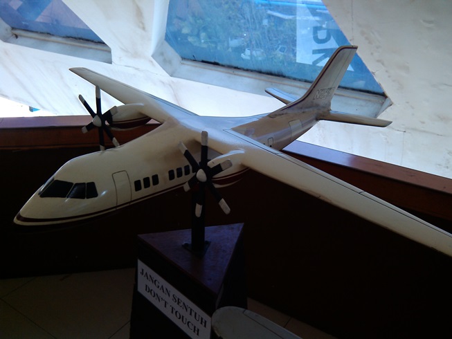 Replika Pesawat N-250 (Foto: MerahPutih/Arie Majorca)