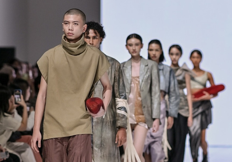 Jakarta Fashion Week 2026: Merayakan Warisan Gaya dan Regenerasi Desainer Tanah Air