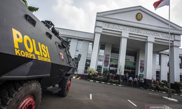 Saksi Buka Hasil PCR Positif COVID-19 Atas Nama 'Muhammad R' di Sidang Rizieq