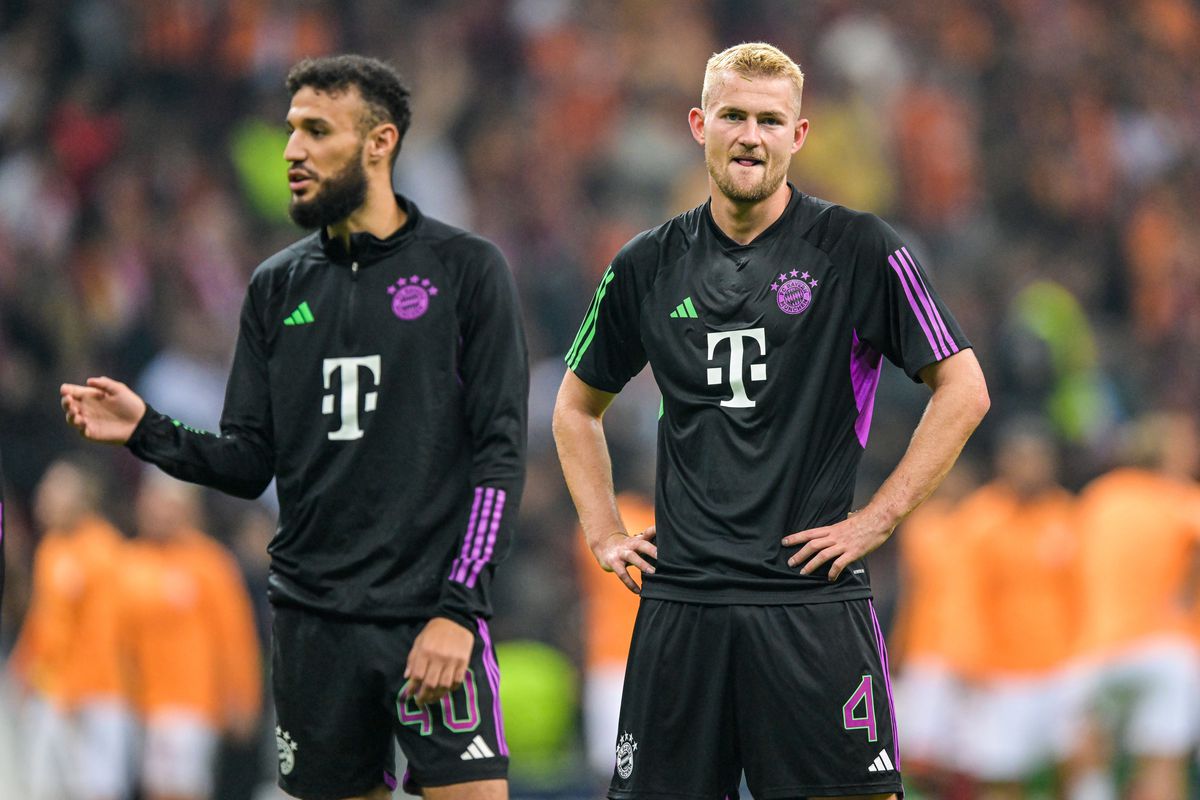 De Ligt dan Mazraoui segera Jalani Tes Medis di Manchester United