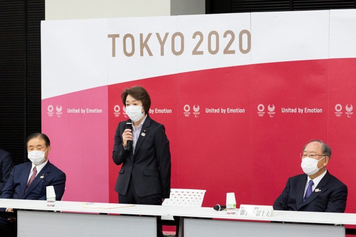 Presiden Panitia Penyelenggara Olimpiade Tokyo 2020 Seiko Hashimoto berbicara di pertemuan Dewan Eksekutif Tokyo 2020 di Tokyo, Jepang. (18/2/2021) (Pool via Reuters/Yuichi Yamazaki)
