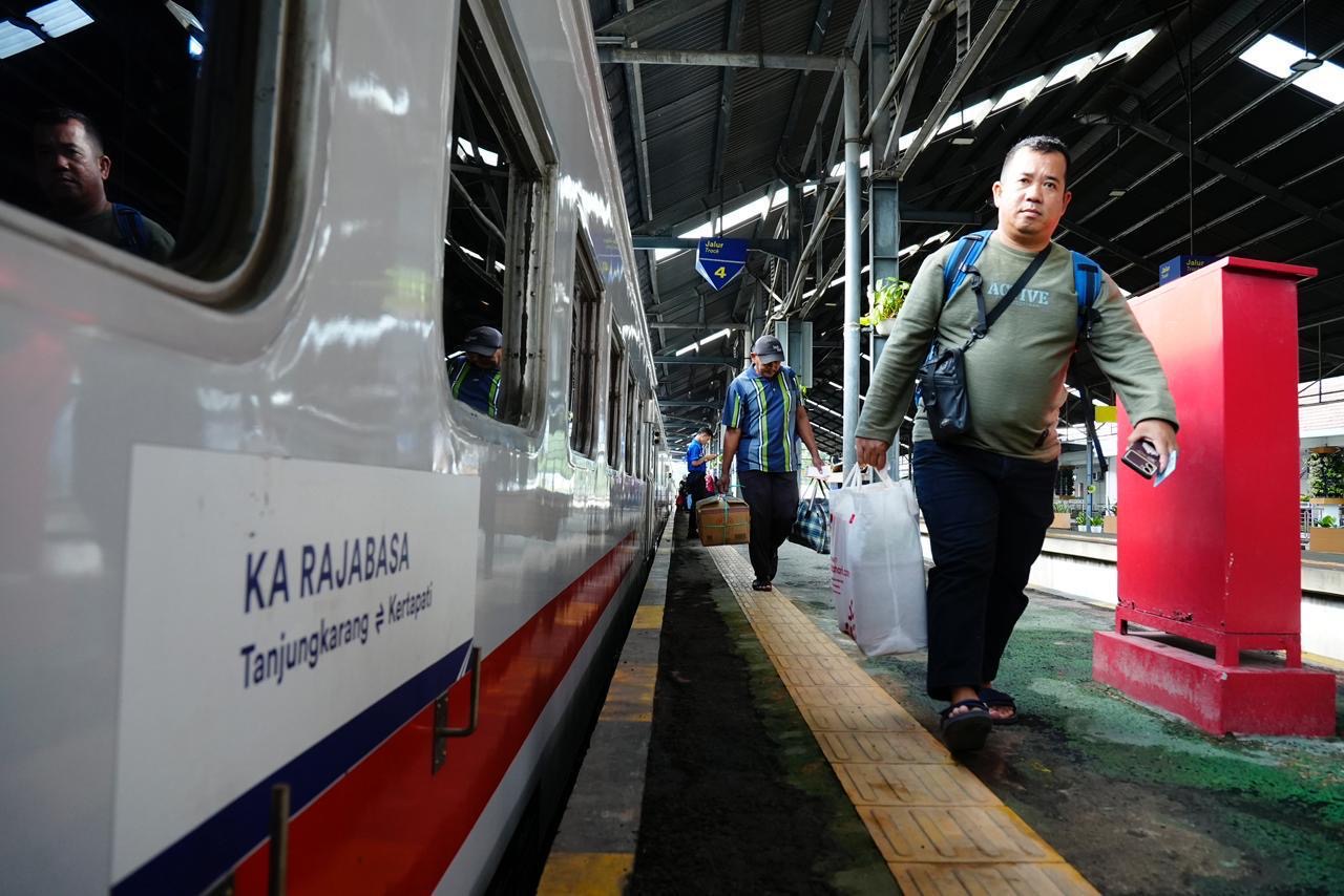 Kereta Api Rajabasa Lampung-Palembang Dimodif Jadi Premium, Tarif Bakal Naik?