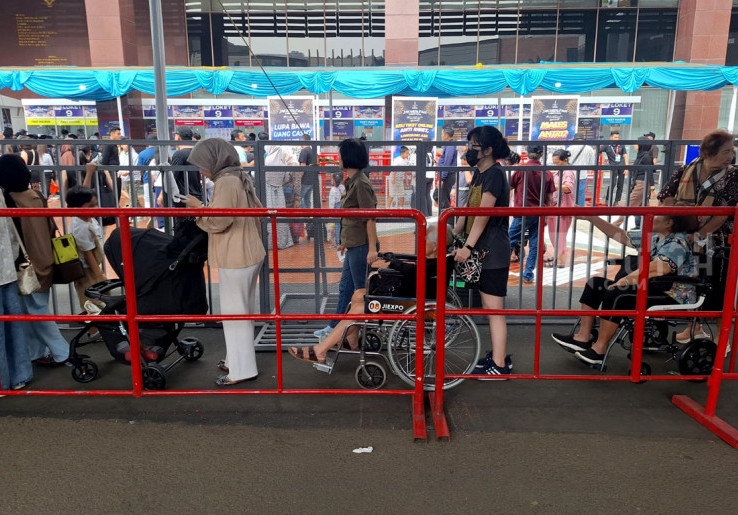 Pemprov Jakarta Cairkan Bantuan Rp 300 Ribu Perbulan Bagi149.687 Lansia, Disabilitas dan Anak Jalanan