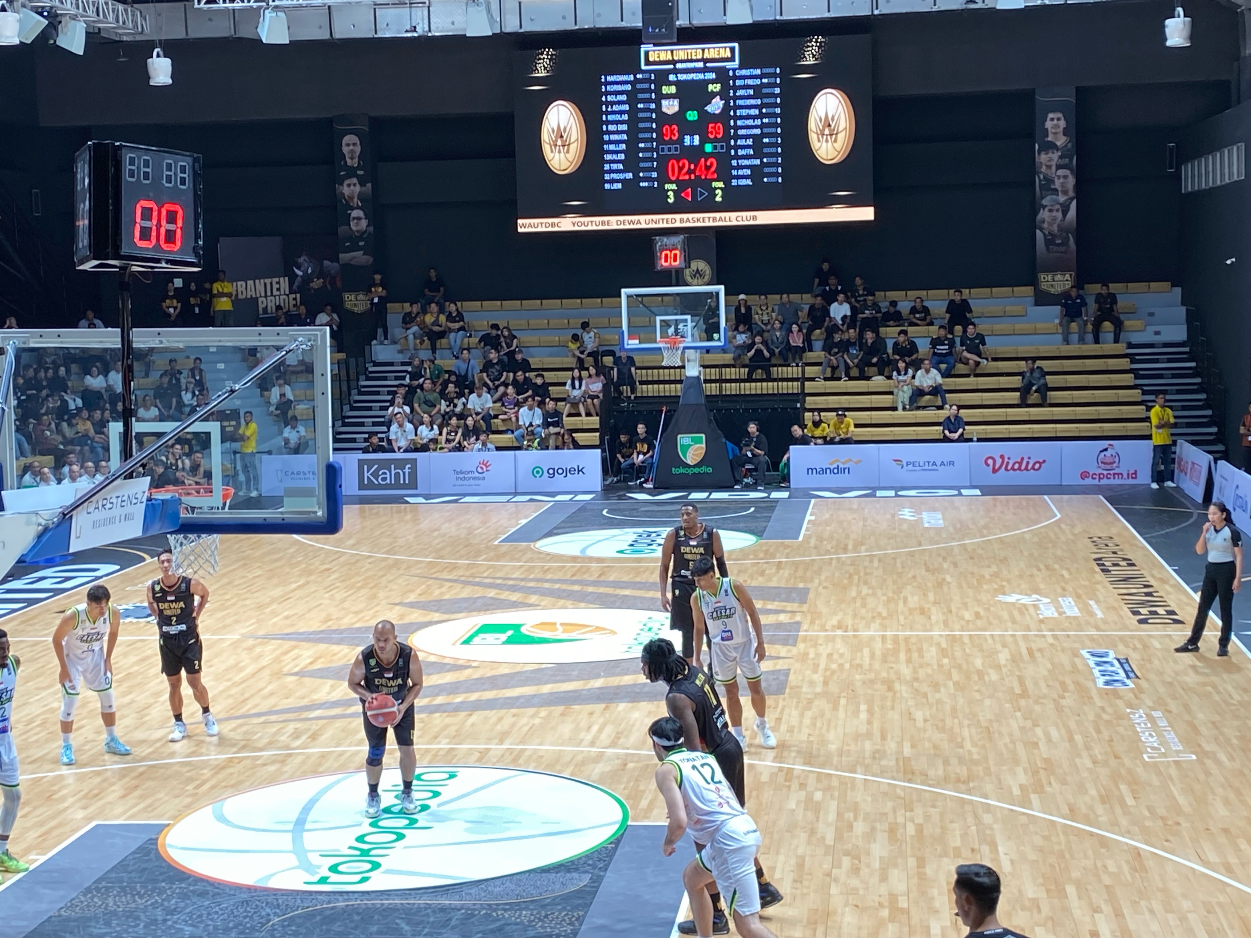 Dewa United Catat Kemenangan Fantastis 130-95 Lawan Pacific Caesar Surabaya