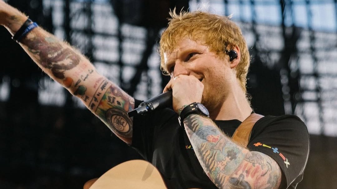 Ed Sheeran Ceritakan Tergila-gila Karena Cinta lewat Lagu 'Azizam', Diambil dari Bahasa Persia