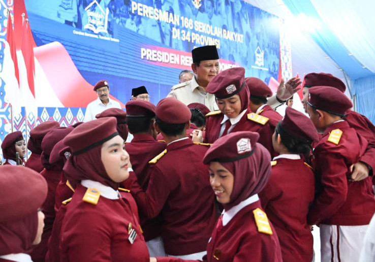 Momen Presiden Prabowo Subianto Resmikan Sekolah Rakyat Banjarbaru Kalimantan Selatan