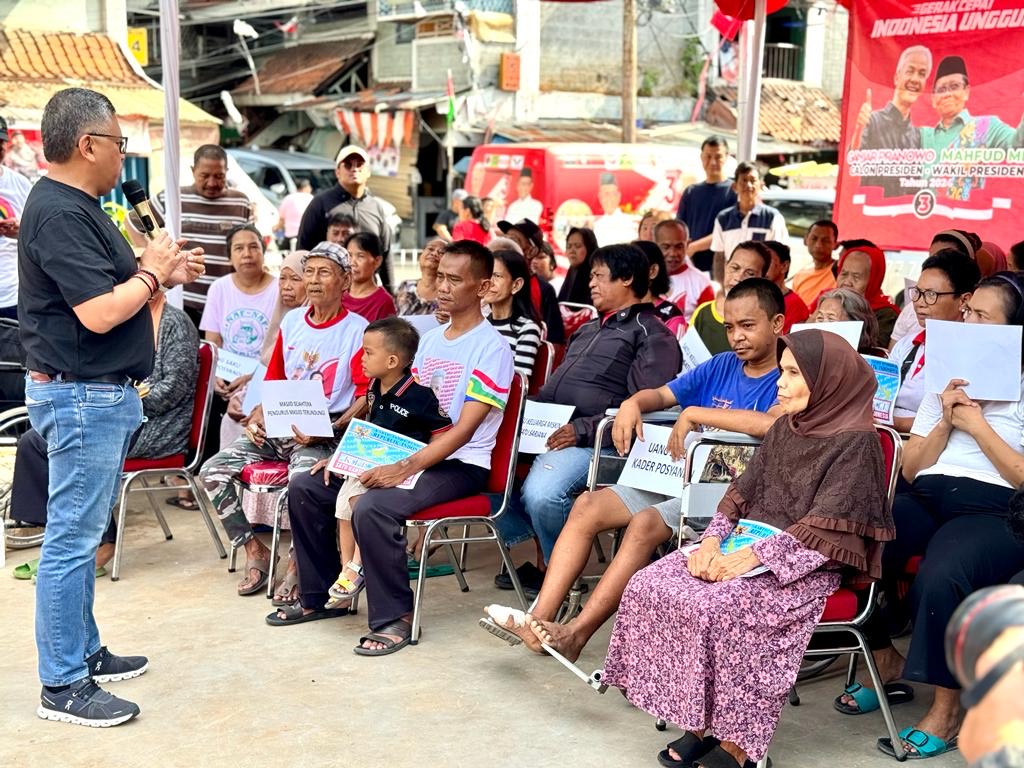 Hasto Ajak Masyarakat Dukung KTP Sakti Ganjar-Mahfud