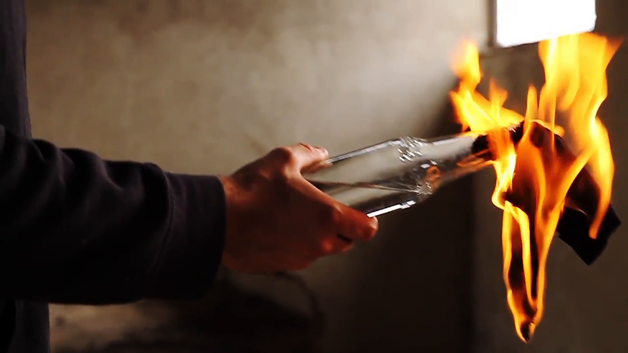sejarah bom molotov