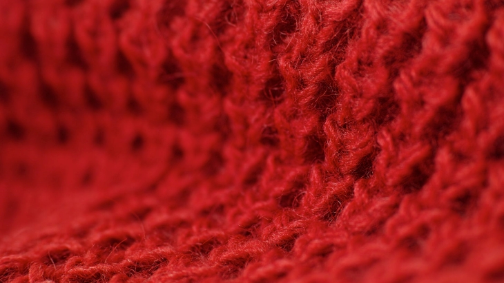 Merah melambangkan keberanian. (Foto: pexels/engin akyurt)