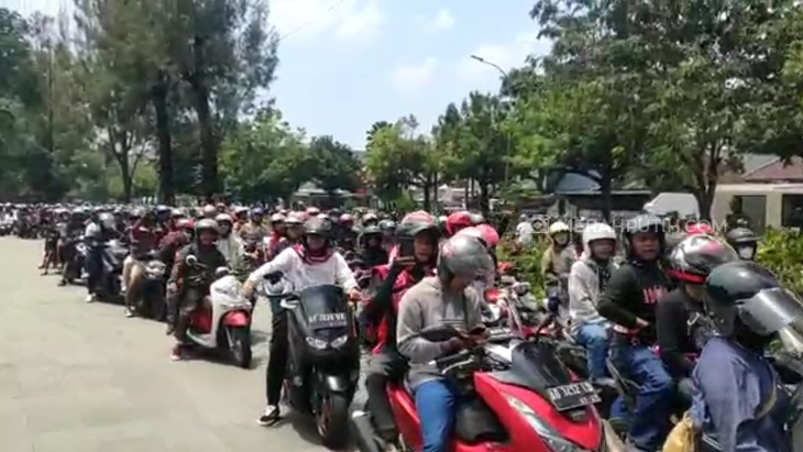 Ribuan Suporter Persis Konvoi ke Stadion Maguwoharjo Jelang Lawan Arema