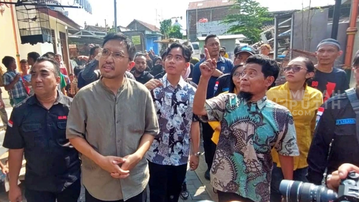 Ajak Blusukan dan Kenalkan Mangkunegoro X ke Warga, Gibran Bantah Endorse Cawalkot Solo