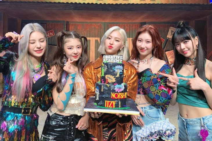 ITZY Bahas Mini Album dan Video Musik 'Not Shy'