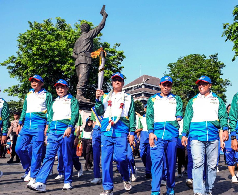 Pawai Obor Disambut Meriah, Pekan Paralimpiade Nasional Siap Digelar di Solo