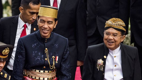 Pakaian Adat Jokowi Kembali Sita Perhatian Masyarakat