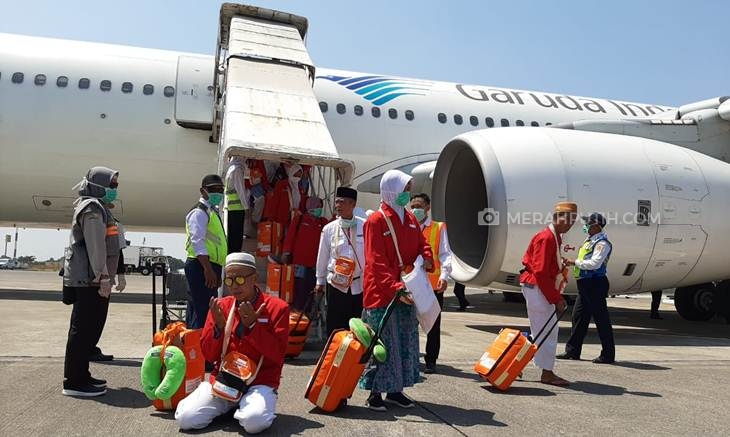 Jamaah Haji Embarkasi Solo tiba di Bandara Internasional Adi Soemarmo, Solo, Jawa Tengah. (MP/Ismail)