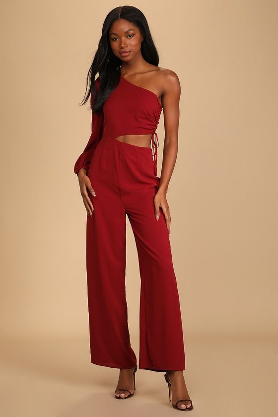 One-shoulder cut-out Jumpsuit. (Foto Cosmopolitan)