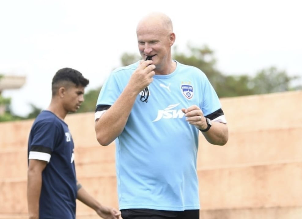 Simon Grayson Akan Bantu Timnas Indonesia sebagai Asisten Pelatih