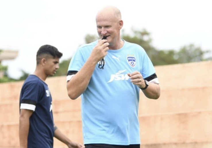 Simon Grayson Akan Bantu Timnas Indonesia sebagai Asisten Pelatih