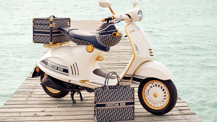 Vespa 946 Christian Dior dengan Jumlah Terbatas Hadir di Indonesia