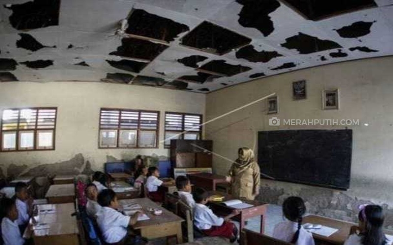   Miris, Ratusan Murid SDN Solo Tempati Bangunan Sekolah yang Nyaris Roboh 