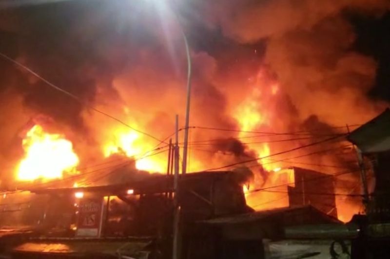 400 Rumah dan Toko Serta 1500 Orang Jadi Korban Kebakaran di Pasar Gembrong