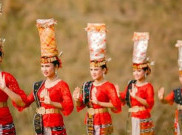 Manghutti Tandok Tradisi yang Dilakukan Perempuan Batak