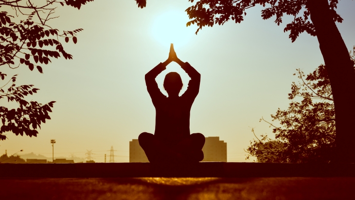 Meditasi jadi salah satu cara hilangkan stress. (Foto: Pexels/Prasanth Inturi)