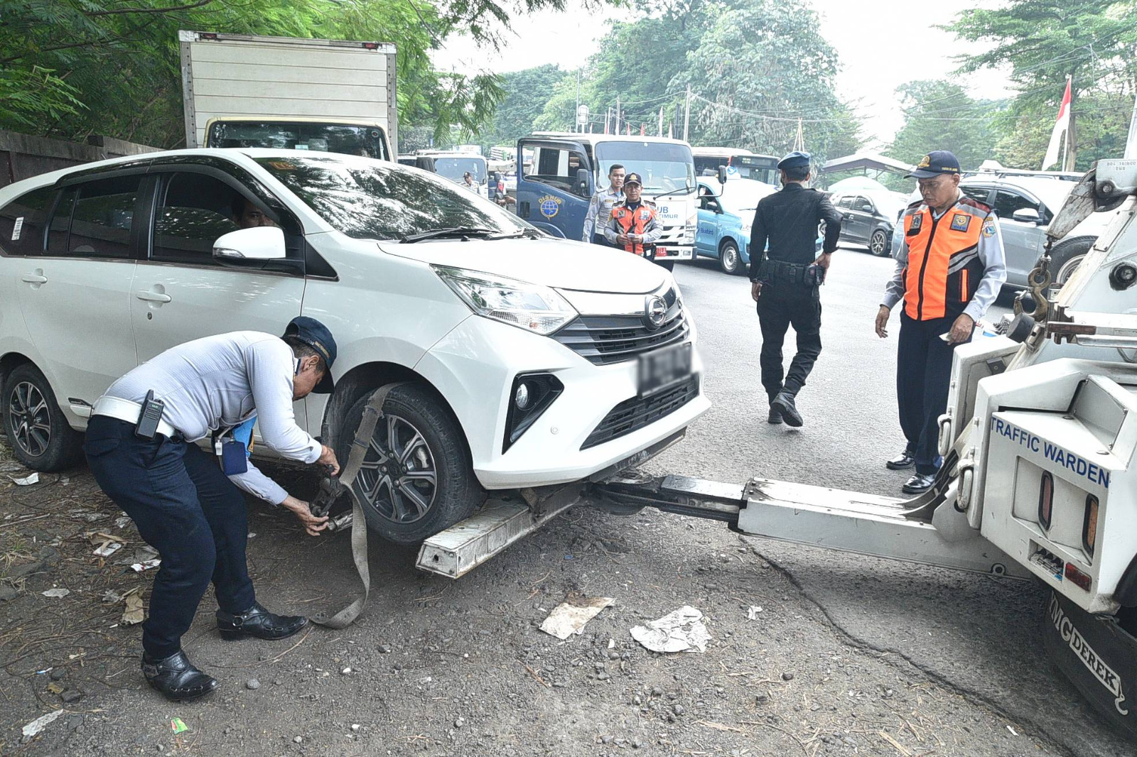 Dishub DKI Kerahkan Mobil Derek Bantu Operasi Keselamatan Jaya 2025