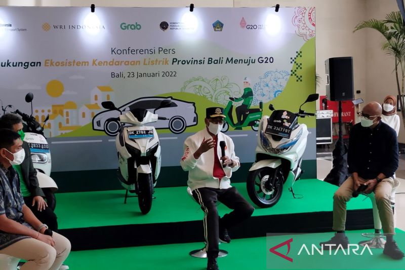 Menhub Perintahkan ASDP Merak Siaga Hadapi Cuaca Buruk