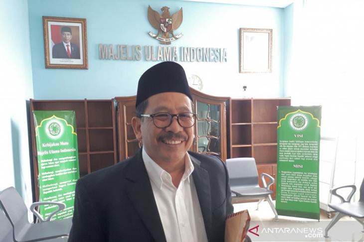 Wakil Ketua MUI yang juga Wakil Menteri Agama Zainut Tauhid Saadi di Gedung Majlis Ulama Indonesia Pusat, Jakarta, Selasa (21/1/2020). (ANTARA/Anom Prihantoro)