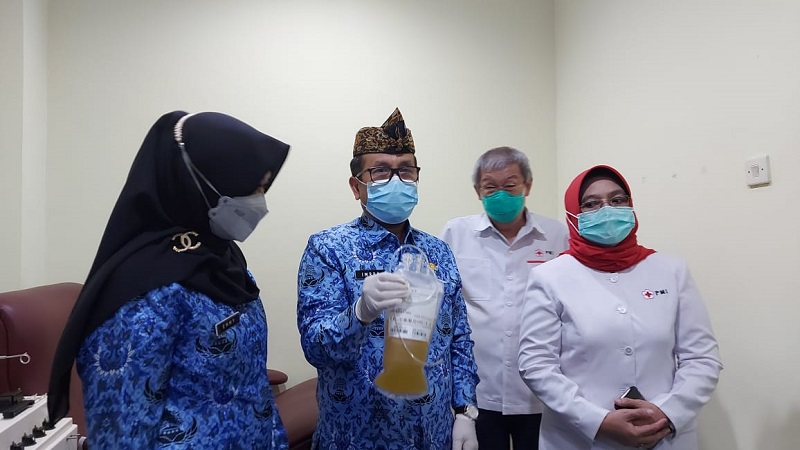 Donor Plasma Darah Penyitas COVID-19. (Foto: Mauritz)