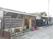  Densus 88 Tangkap Terduga Teroris Di Sukoharjo, Ini yang Ditemukan Saat Digeledah 