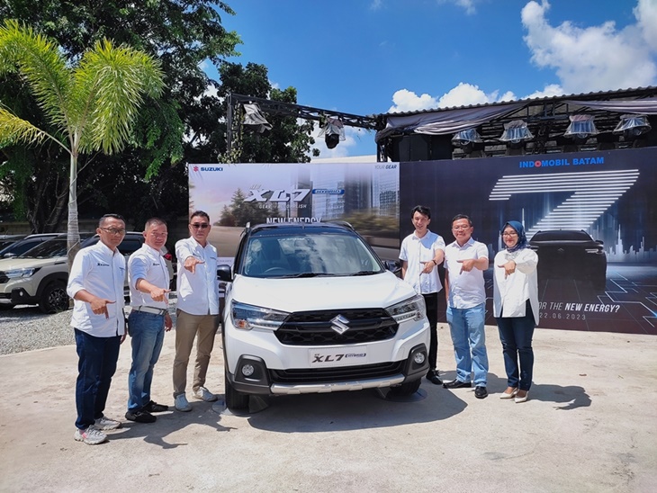 Suzuki Resmi Distribusikan New XL7 Hybrid ke 33 Kota