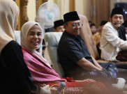 Gus Iqdam Beri Ijazah ke Atikoh hingga Titip Sarung untuk Ganjar