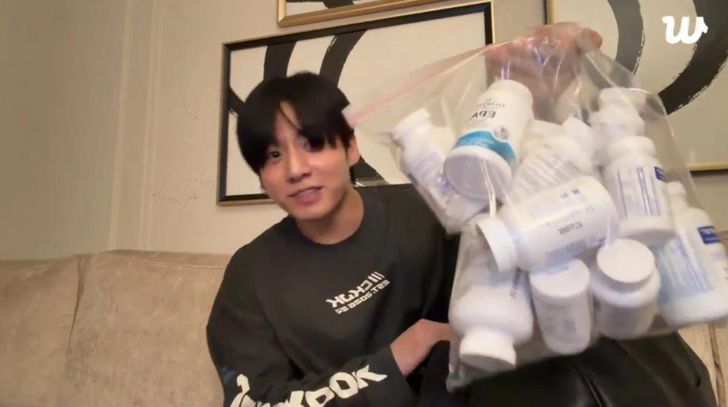 Tas Obat Jungkook Viral, Ahli Ingatkan Moderasi dalam Konsumsi Vitamin