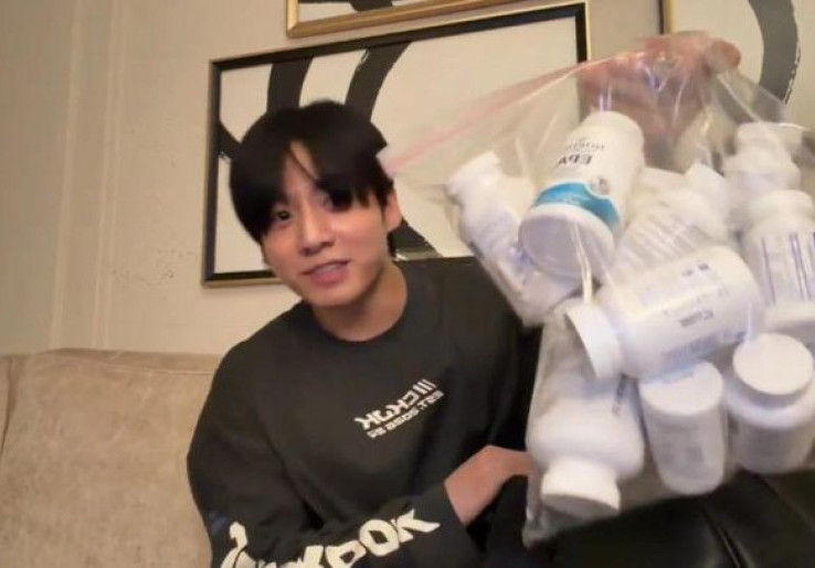 Tas Obat Jungkook Viral, Ahli Ingatkan Moderasi dalam Konsumsi Vitamin