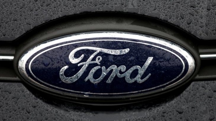 Ford Tarik 2,9 Juta Mobil karena Masalah Airbag