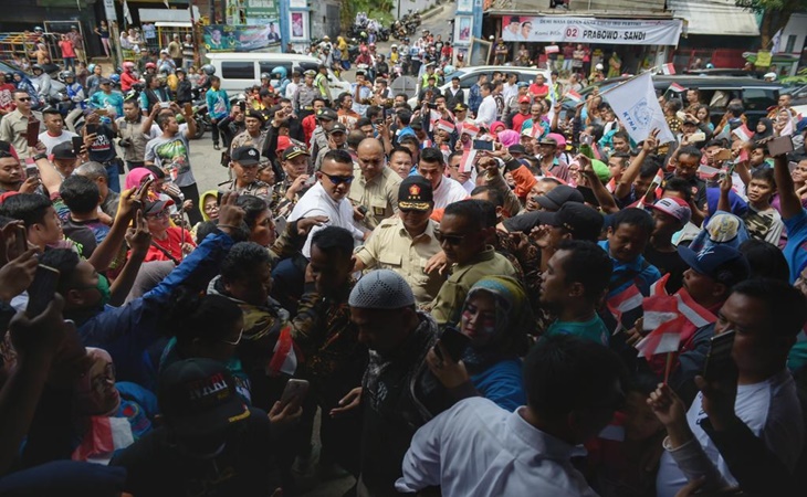 Prabowo disambut warga Garut