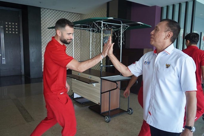 Jordi Amat dan Sandy Walsh Disumpah jadi WNI pada 17 November