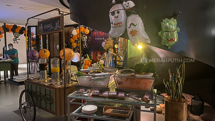 Sajian Seram nan Nikmat di Halloween Dinner Babah Ramu