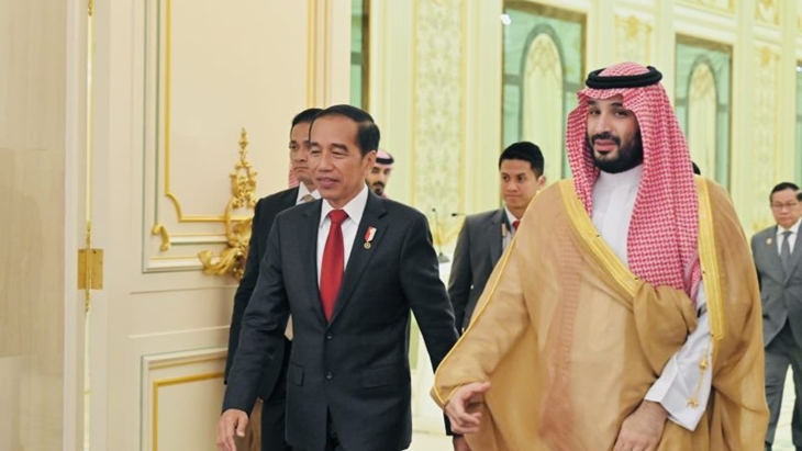 Bertemu Pangeran Arab Saudi, Jokowi Ajak Hentikan Eskalasi Konflik Israel-Palestina