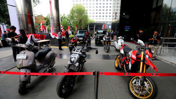 Deretan Mobil dan Motor Barang Bukti OTT Wamenaker Immanuel Ebenezer di KPK 