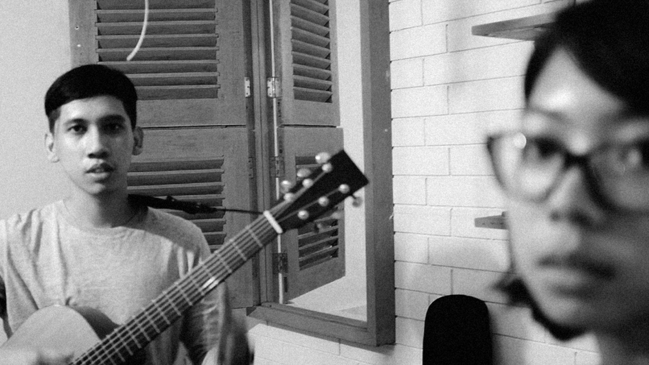 Album Sakral Banda Neira 'Yang Patah Tumbuh, Yang Hilang Berganti' akan Rilis dalam Format Piringan Hitam