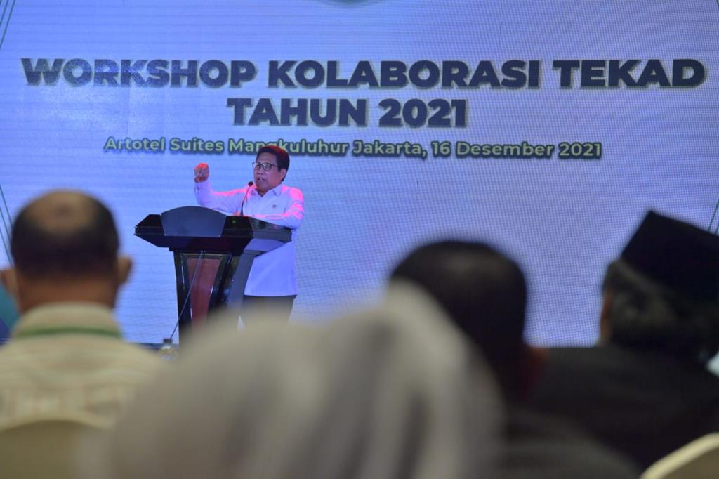 Menteri Desa, Pembangunan Daerah Tertinggal, dan Transmigrasi, Abdul Halim Iskandar membuka Workshop Kolaborasi Program Transformasi Ekonomi Kampung Terpadu (TEKAD), di Kawasan Semanggi, Jakarta Selatan, Kamis (16/12). Foto: Wening/Humas Kemendes PDTT