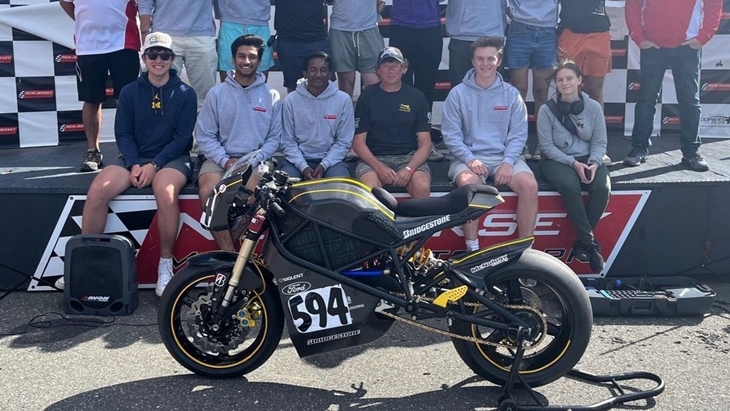 Mahasiswa Teknik University of Michigan akan Bawa Motor Listriknya ke Balapan Isle of Man