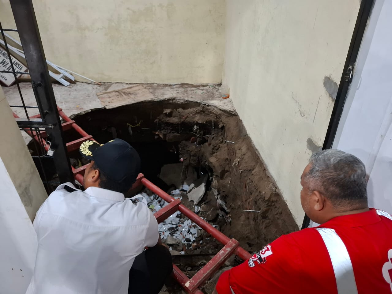 Gudang Balai RW di Kelurahan Kadipiro Solo Ambrol, Biasa Digunakan Kegiatan Lansia