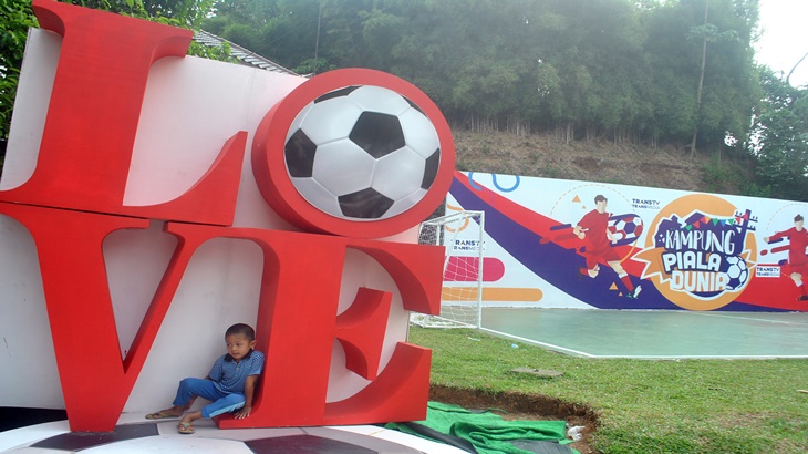 Cinta Piala Dunia di Sentul